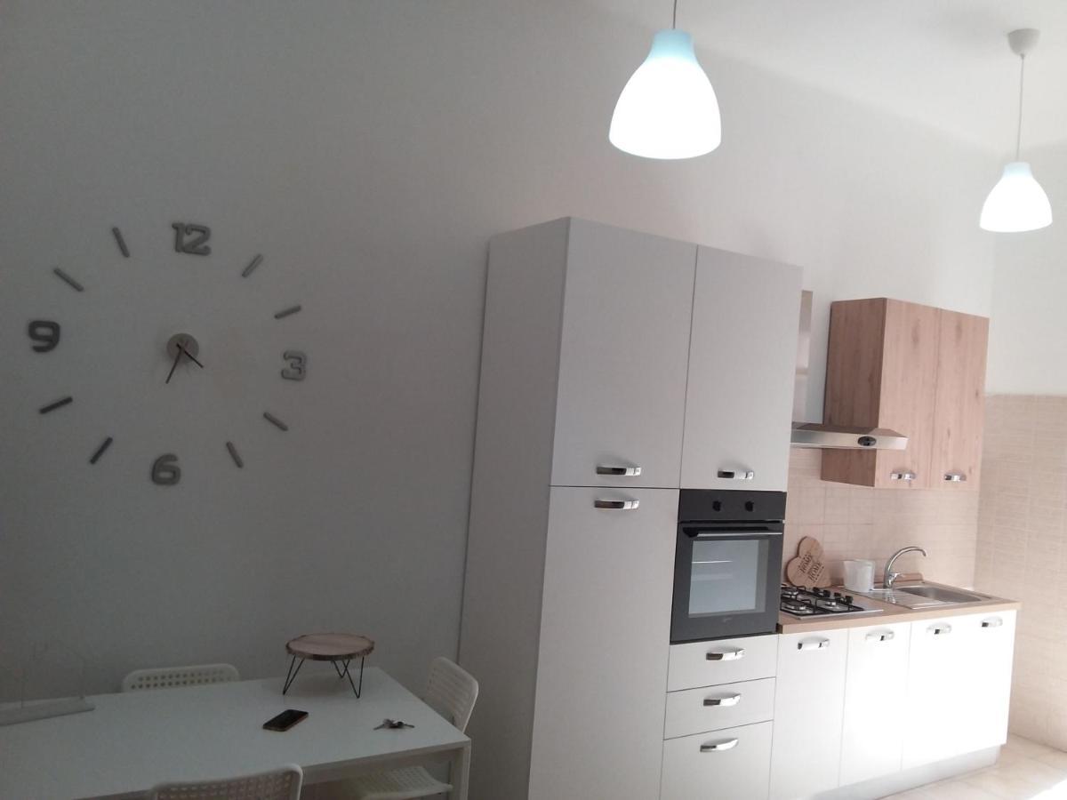 Independence House 71 Apartment Bari Bagian luar foto